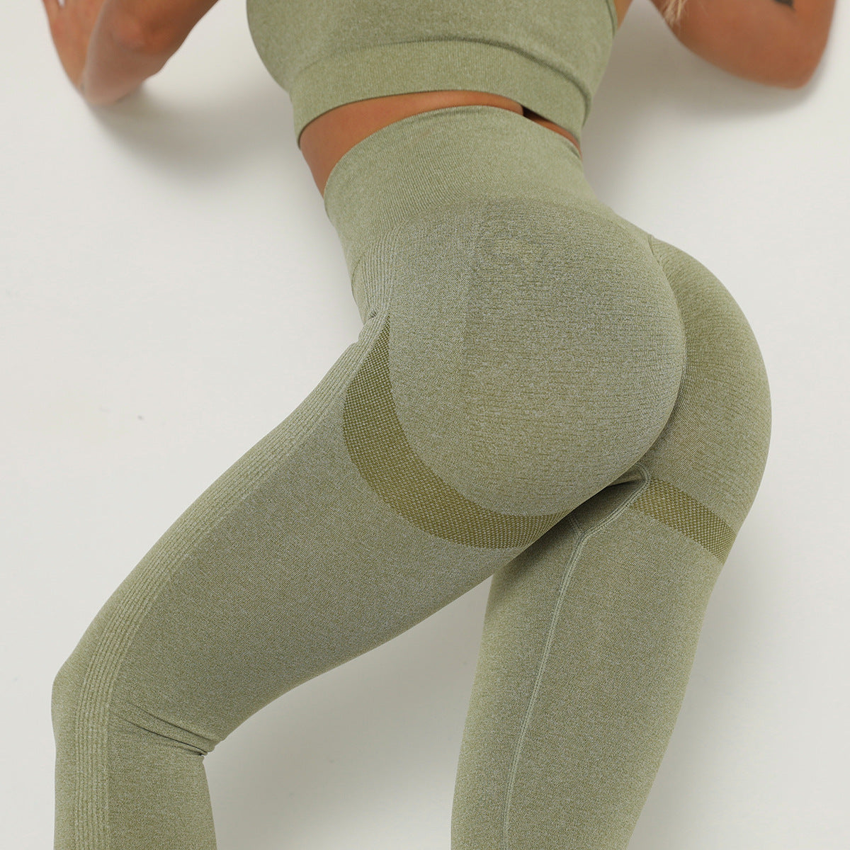 Scrunch Seamless Legging detail 3