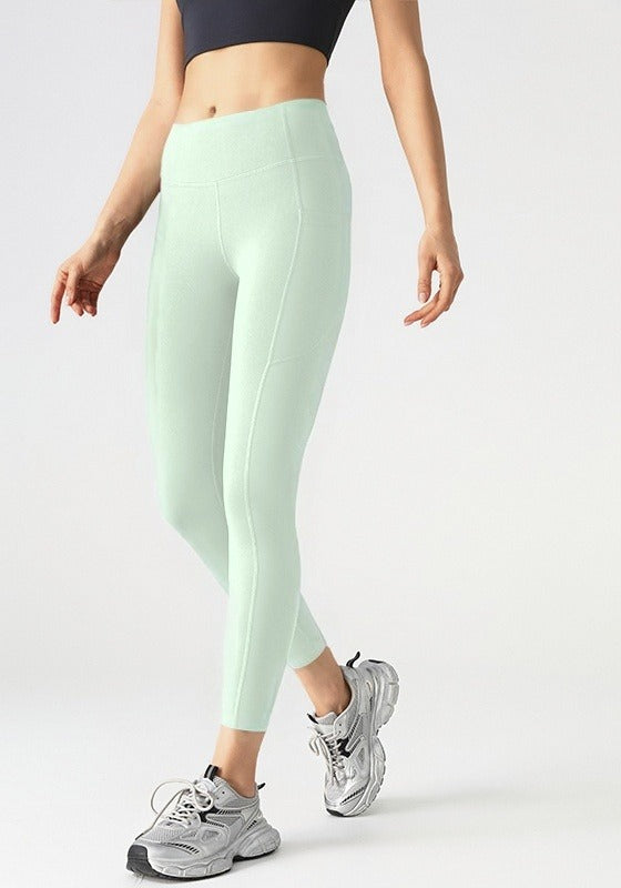 Everyday Rib Legging detail 4